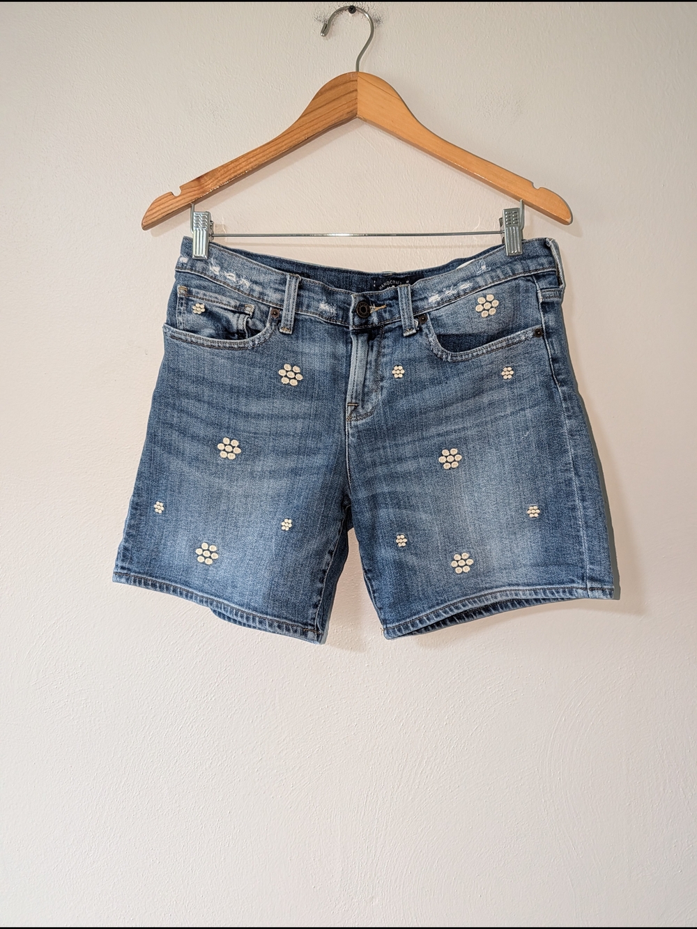 8/29 Lucky Brand Denim Shorts with White Floral Embroidery - Blue Wash